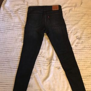 Levi 711 Skinny Jean - Dark Wash